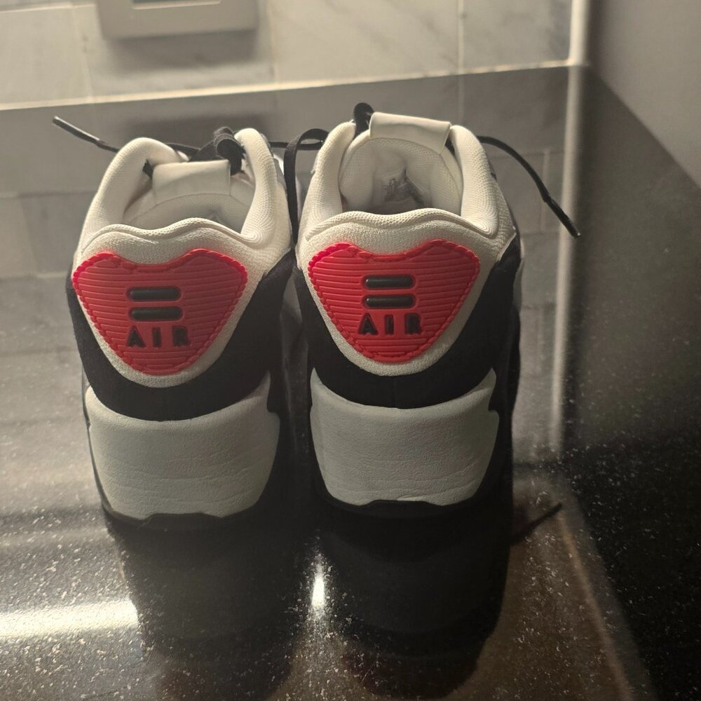 Women Nike Sneakers Air Max 7.5 - Picture 2 of 6